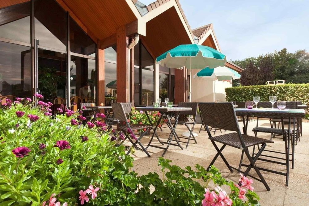 Hotel Ibis Provins Esterno foto