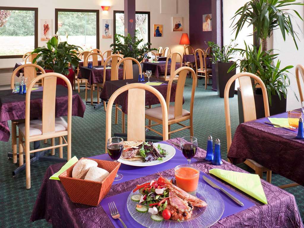 Hotel Ibis Provins Ristorante foto