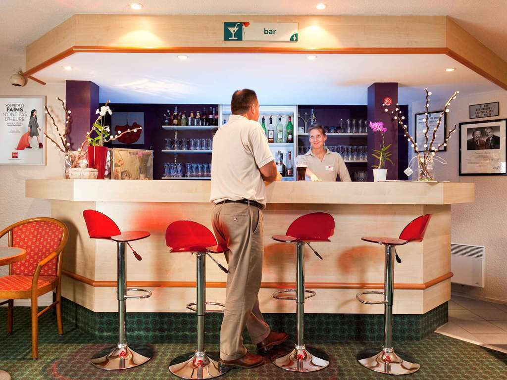 Hotel Ibis Provins Ristorante foto