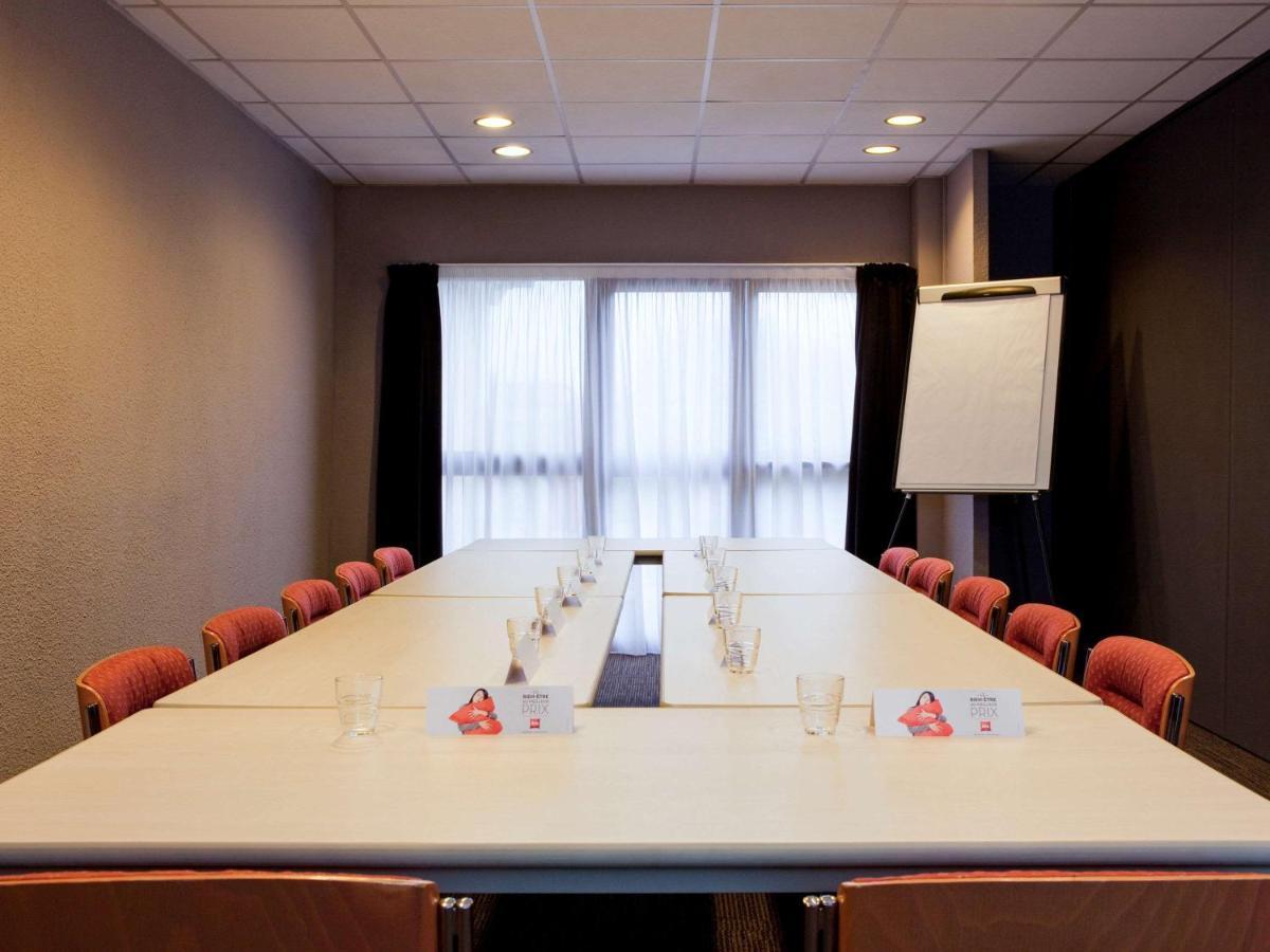 Hotel Ibis Provins Esterno foto